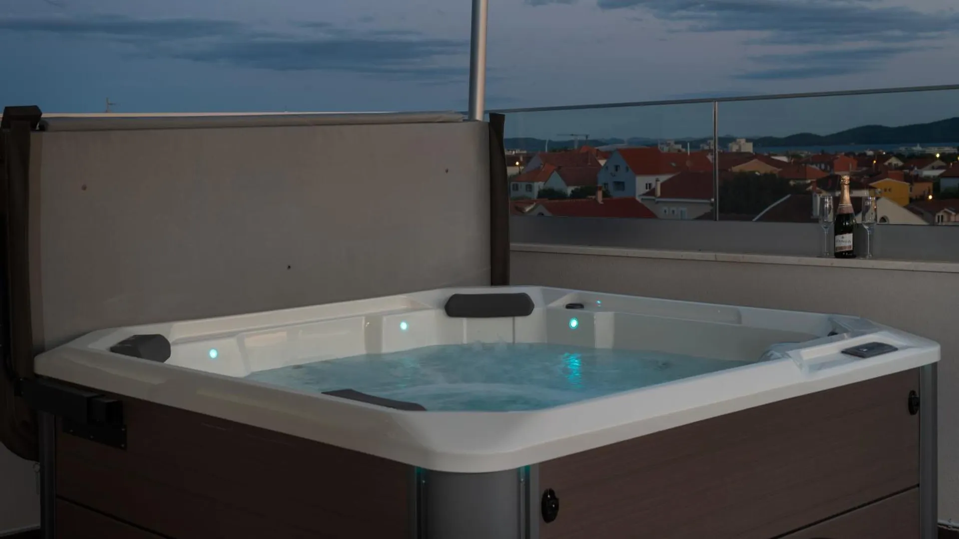 Luxury Penthouse Nubu Villa Zadar 0*,  Hırvatistan